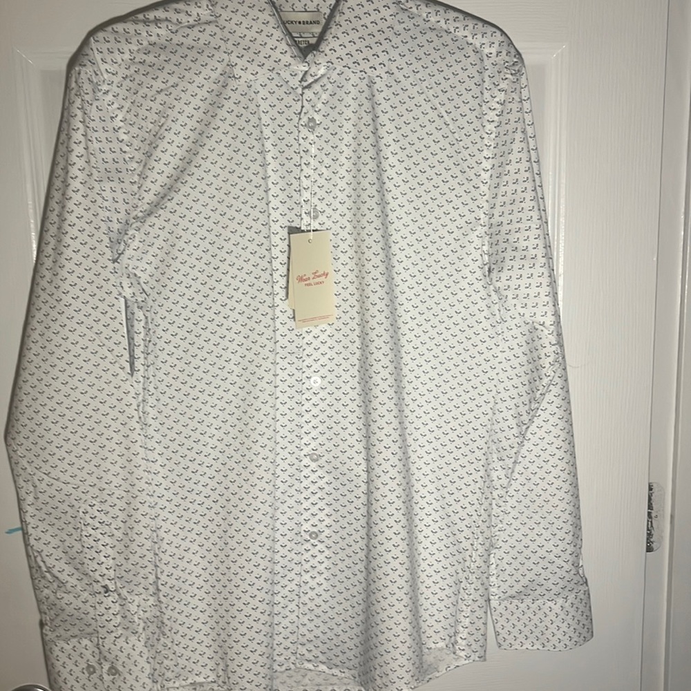 Lucky brand white and navy blue stretch button down